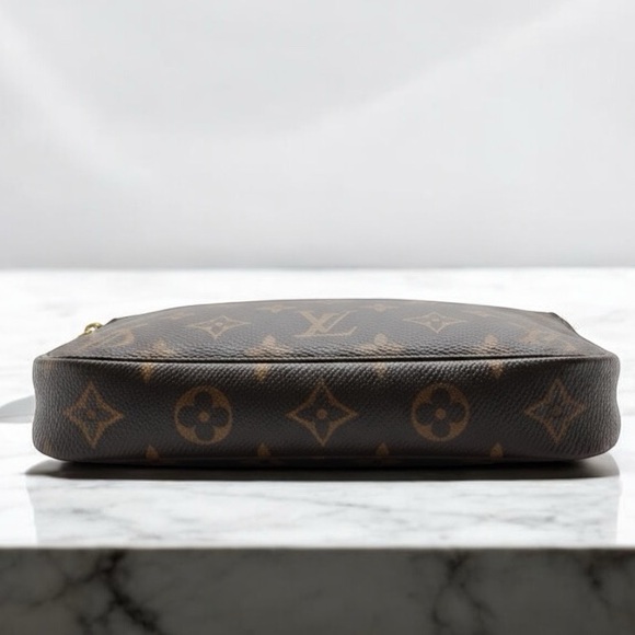 Louis Vuitton Monogram Pochette Accessoires - Picture 5 of 7